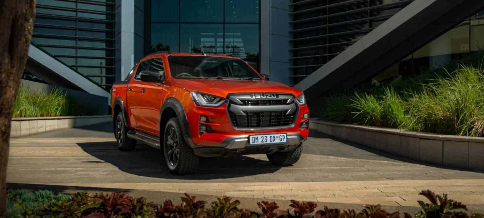 D-MAX