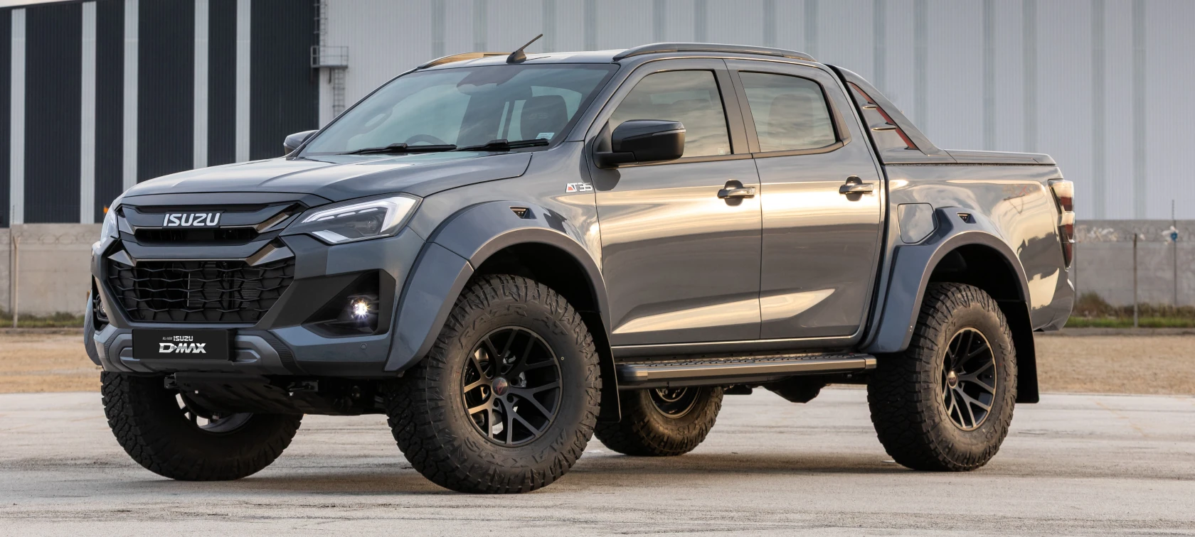 D-MAX
