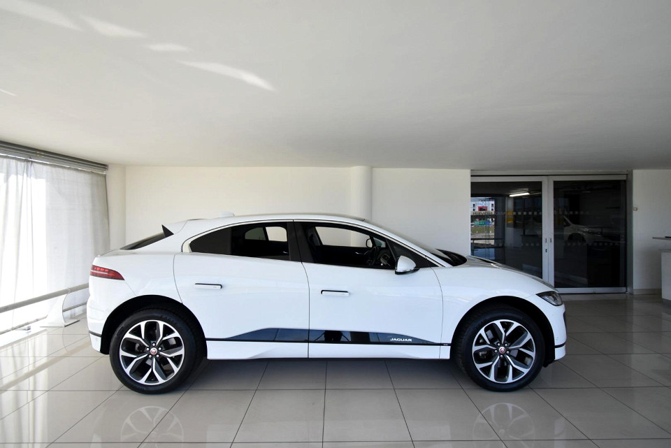 2021 JAGUAR I-PACE 90 kWh SE (294kW)