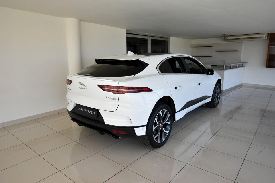 2021 JAGUAR I-PACE 90 kWh SE (294kW)