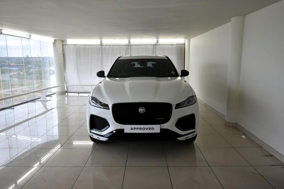 2024 JAGUAR F-PACE 2.0 D D200 R-DYNAMIC SE AWD (147kW)