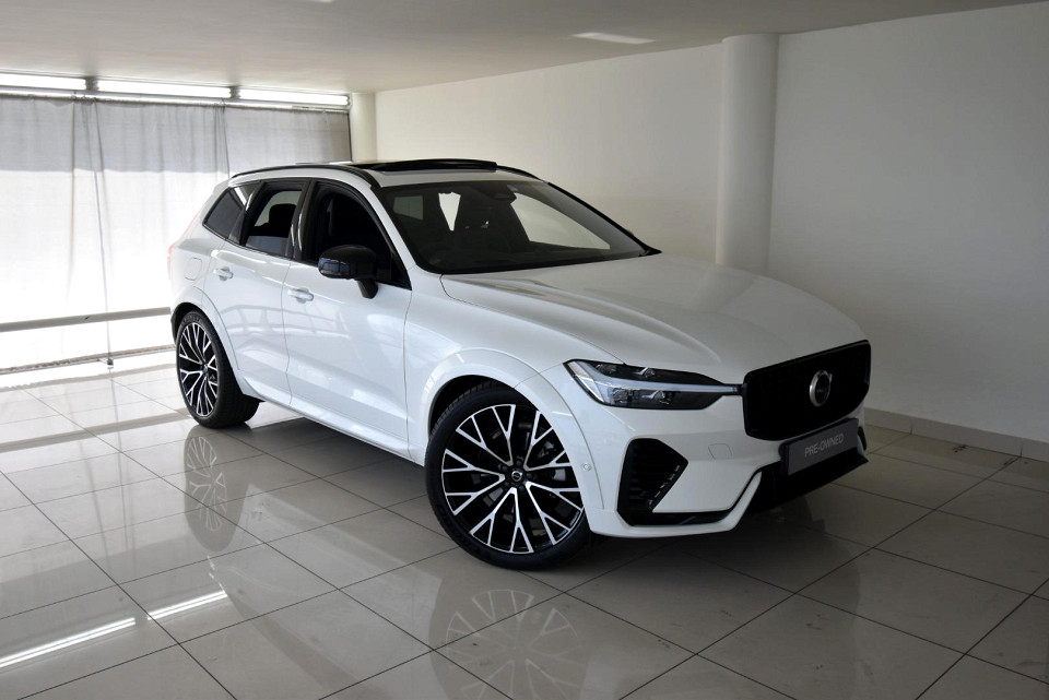 2022 VOLVO XC60 T8 RECHARGE R-DESIGN