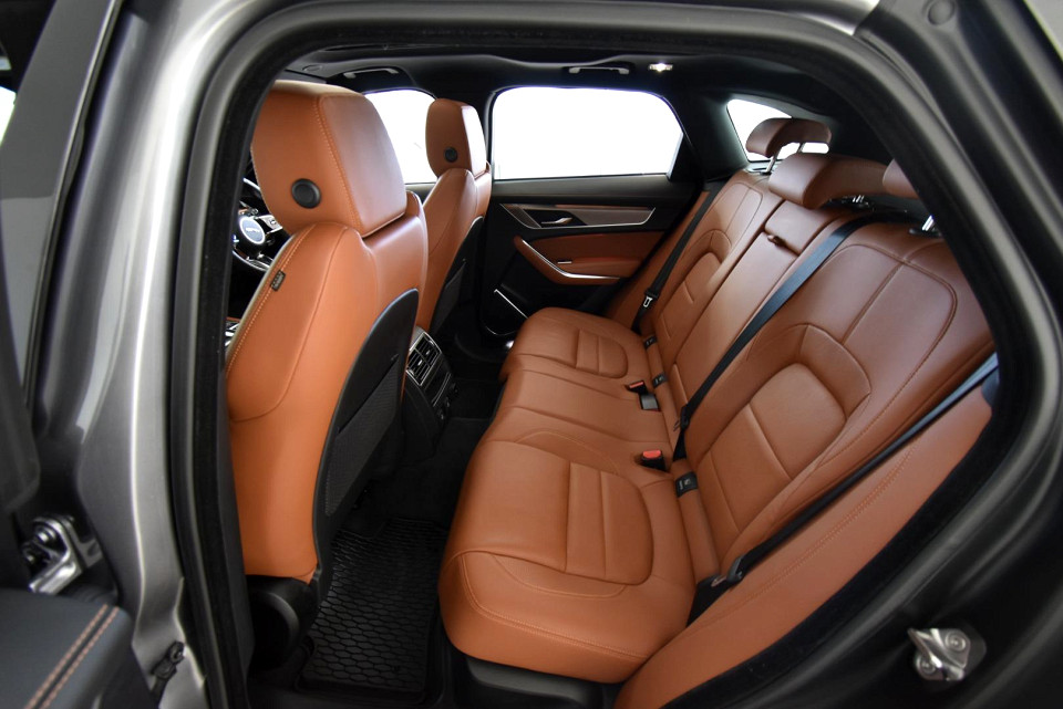 2024 JAGUAR F-PACE 2.0 D D200 R-DYNAMIC SE AWD (147kW)