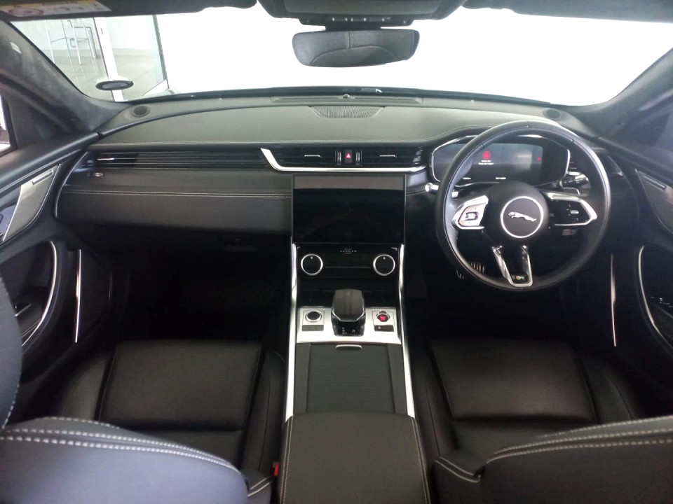 2022 JAGUAR XF 2.0 D D200 R-DYNAMIC HSE RWD (147kW)