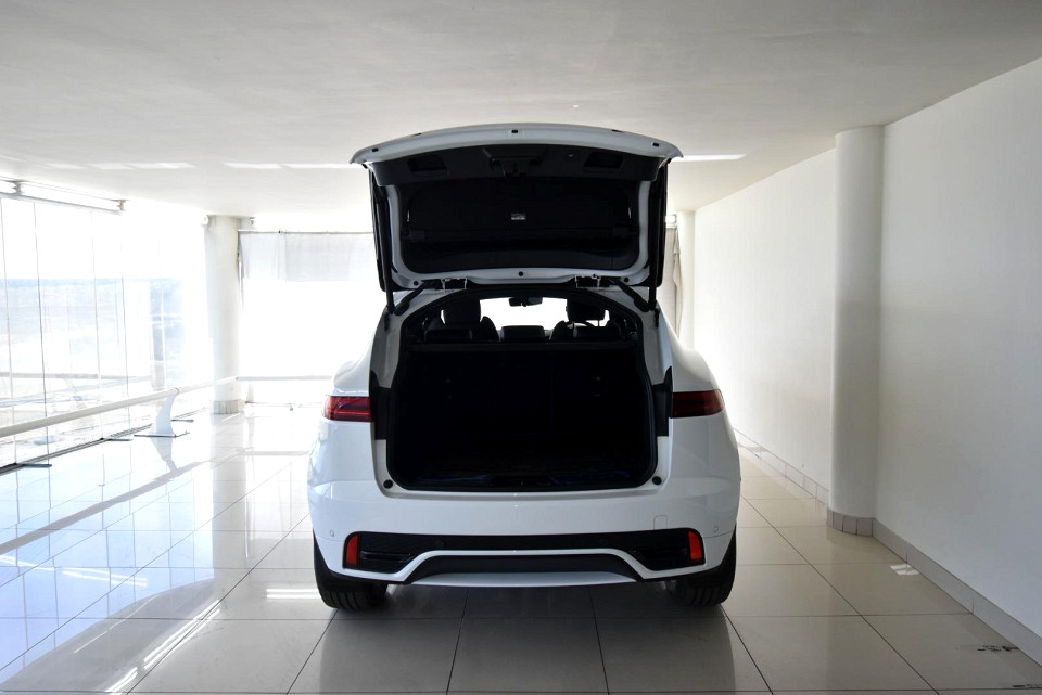 2024 JAGUAR E-PACE 2.0 D D200 R-DYNAMIC SE AWD (147kW)