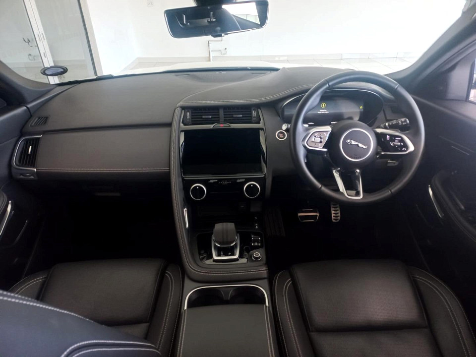2024 JAGUAR E-PACE 2.0 D D200 R-DYNAMIC SE AWD (147kW)