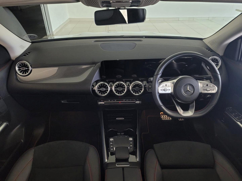 2022 MERCEDES-BENZ GLA 200 PROGRESSIVE