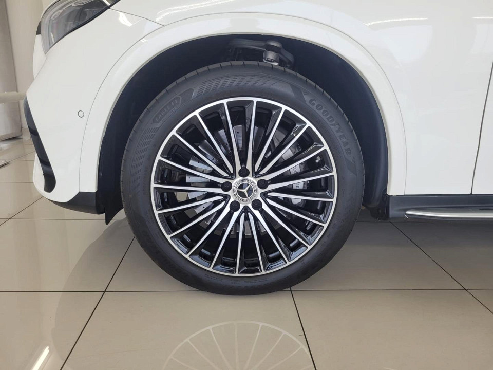 2023 MERCEDES-BENZ GLC SUV 300d 4MATIC