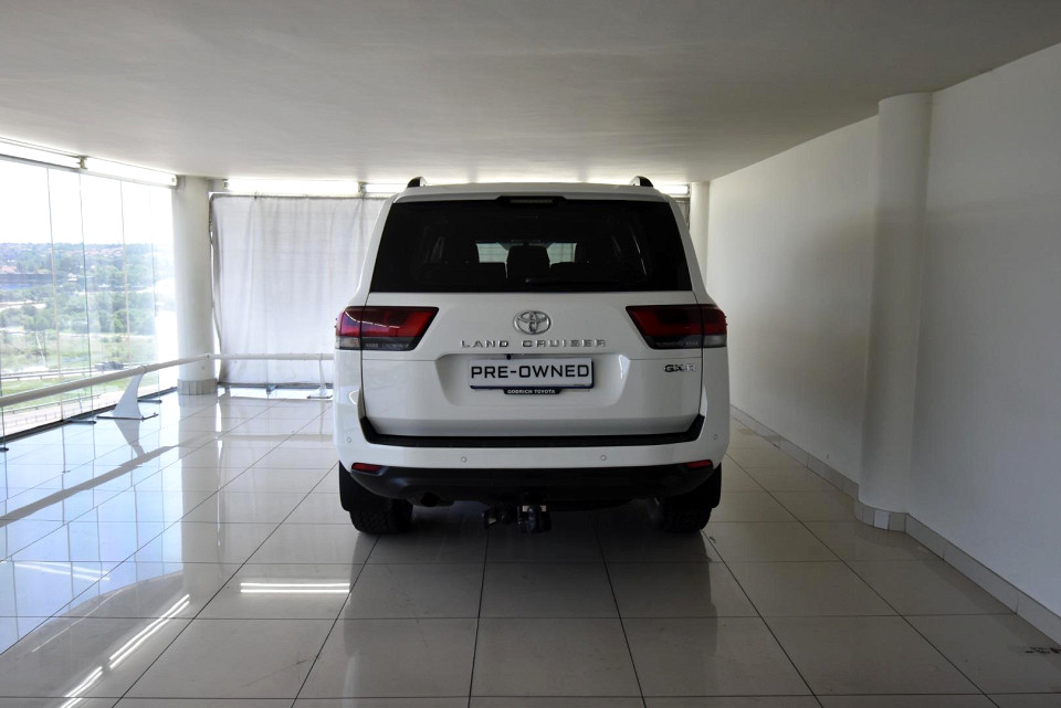 2023 TOYOTA LAND CRUISER 300 3.3D GX-R