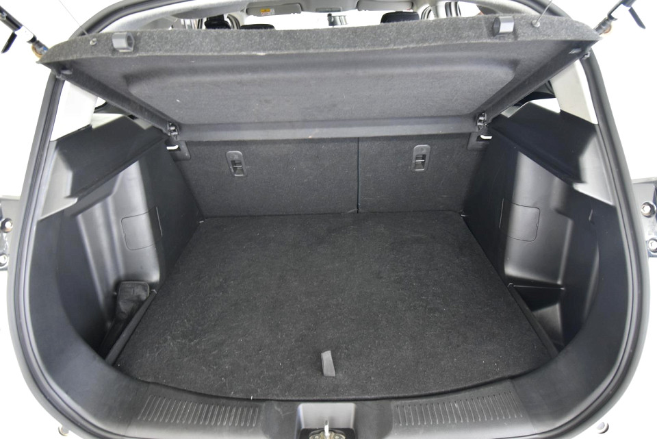 2024 TOYOTA URBAN CRUISER 1.5 XR AT