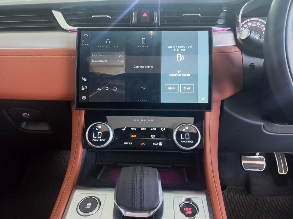 2025 JAGUAR F-PACE F-Pace