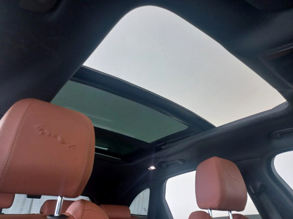 2025 JAGUAR F-PACE F-Pace
