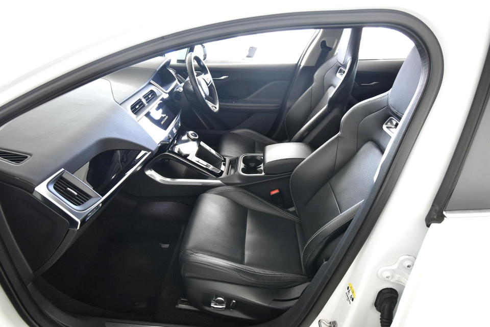 2021 JAGUAR I-PACE 90 kWh SE (294kW)