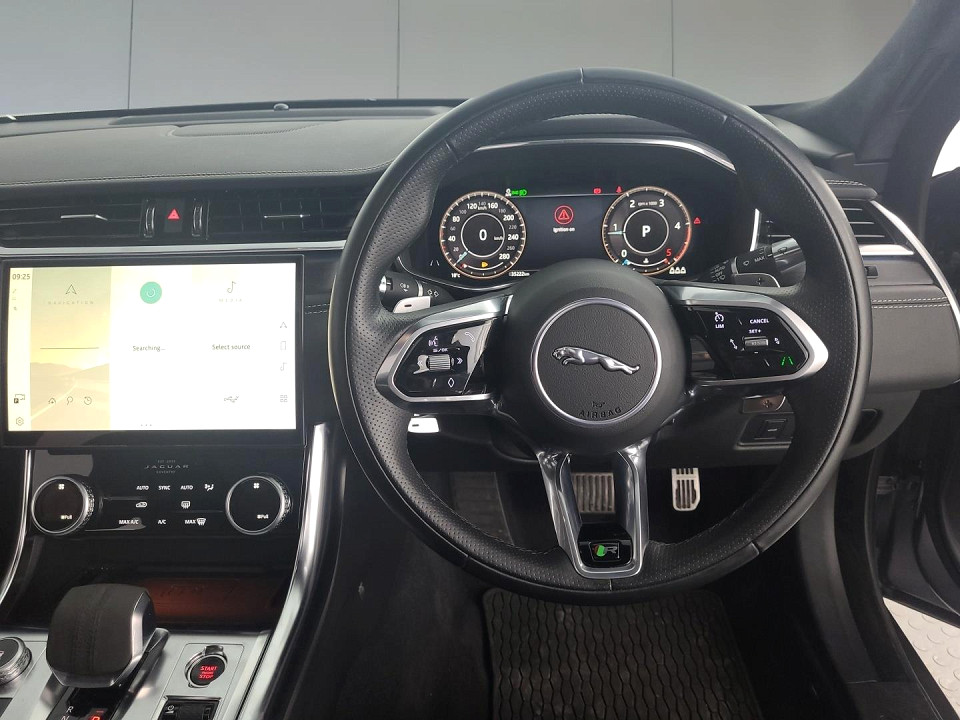 2022 JAGUAR XF 2.0 D D200 R-DYNAMIC HSE RWD (147kW)