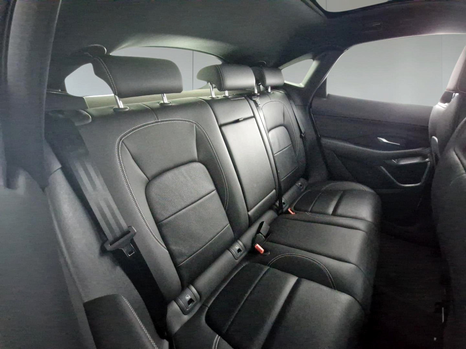 2024 JAGUAR E-PACE 2.0 D D200 R-DYNAMIC SE AWD (147kW)