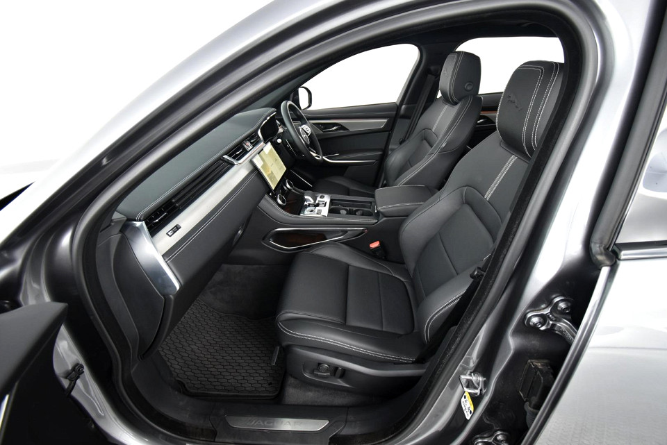 2024 JAGUAR F-PACE 2.0 D D200 R-DYNAMIC SE AWD (147kW)