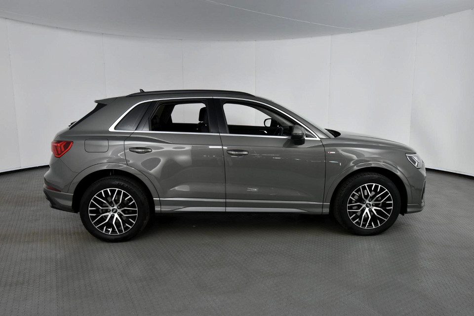 2023 AUDI Q3 35 TFSI S TRONIC