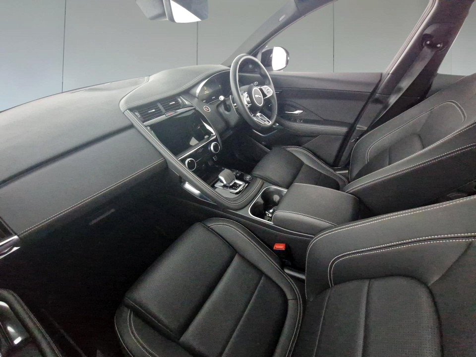 2024 JAGUAR E-PACE 2.0 D D200 R-DYNAMIC SE AWD (147kW)