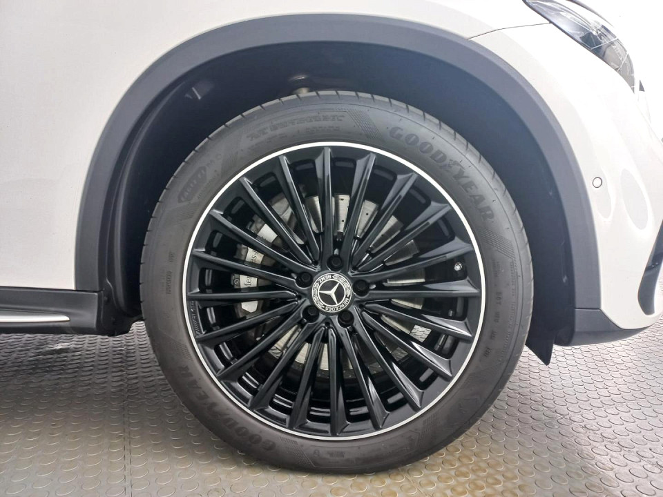 2024 MERCEDES-BENZ GLC SUV 300d 4MATIC