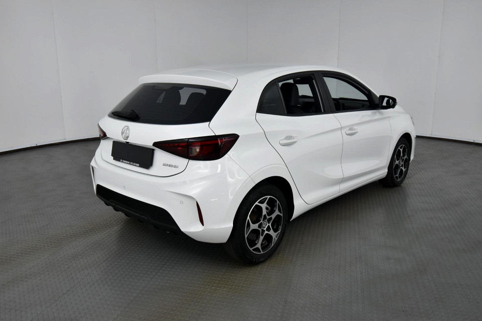 2025 MG MG3 1.5 LUXURY AT