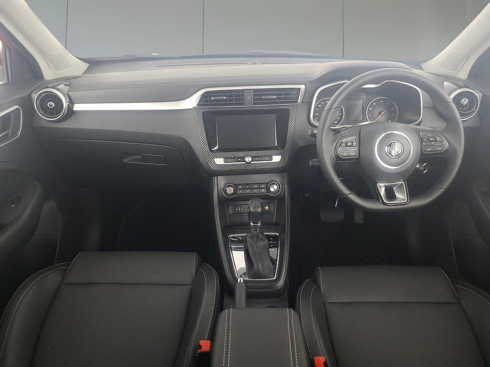 2026 MG ZS 1.5 LUXURY AT