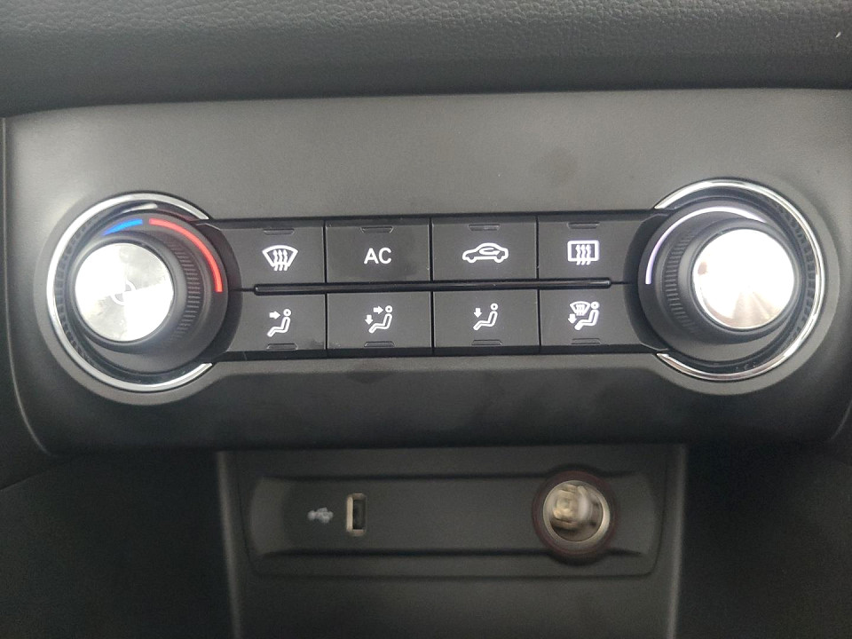 2026 MG ZS 1.5 LUXURY AT