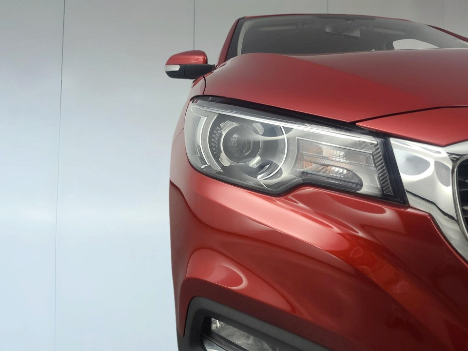 2026 MG ZS 1.5 LUXURY AT