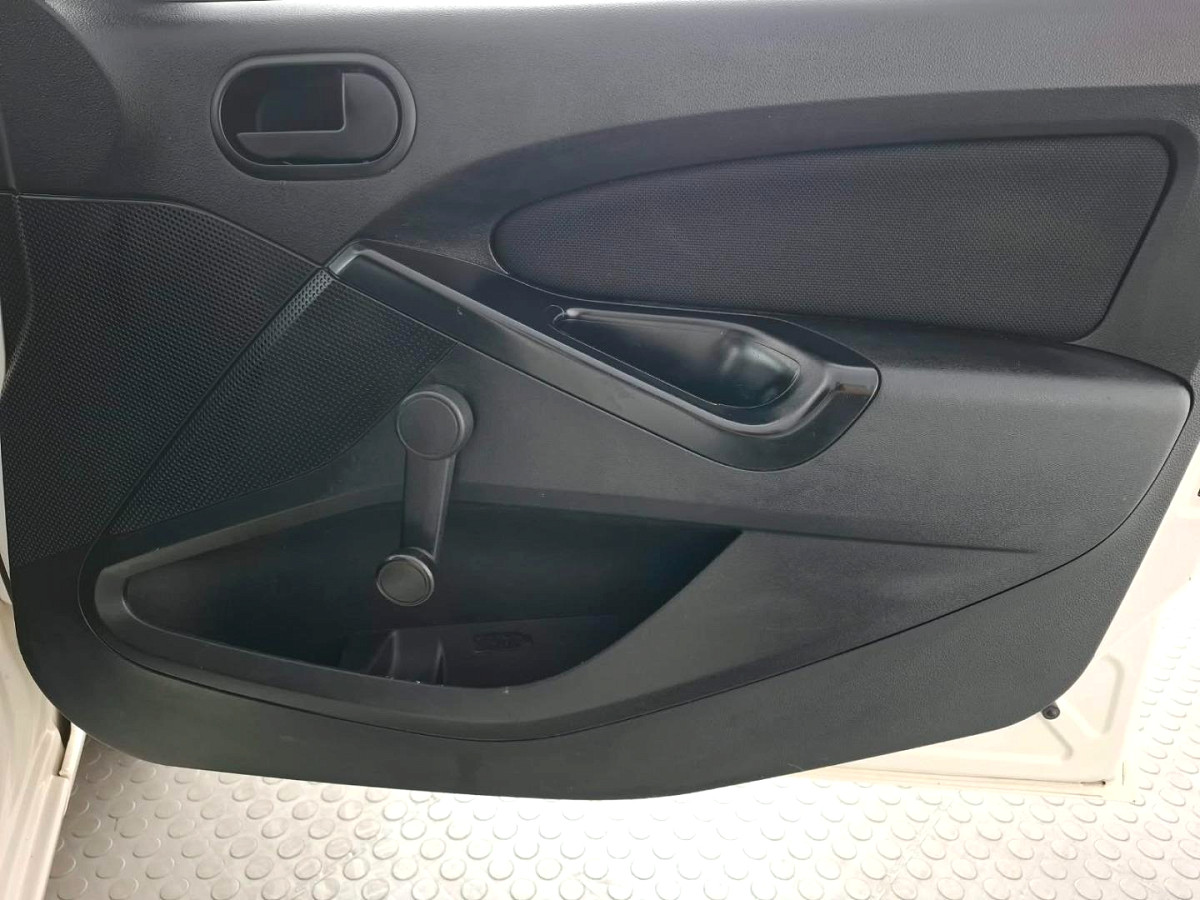 2015 FORD FIGO 1.4 TDCI AMBIENTE