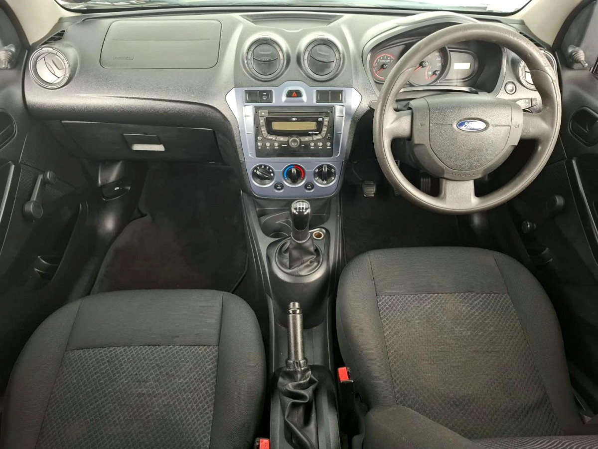 2015 FORD FIGO 1.4 TDCI AMBIENTE