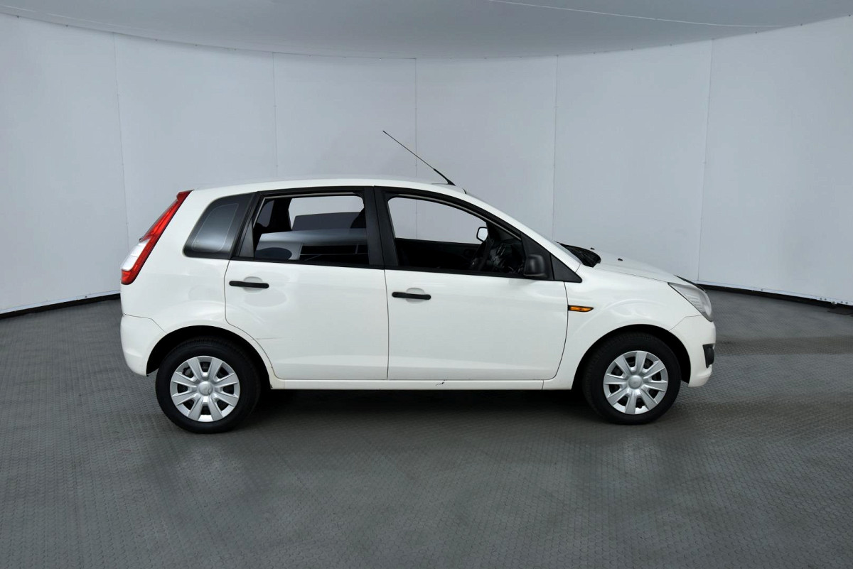 2015 FORD FIGO 1.4 TDCI AMBIENTE
