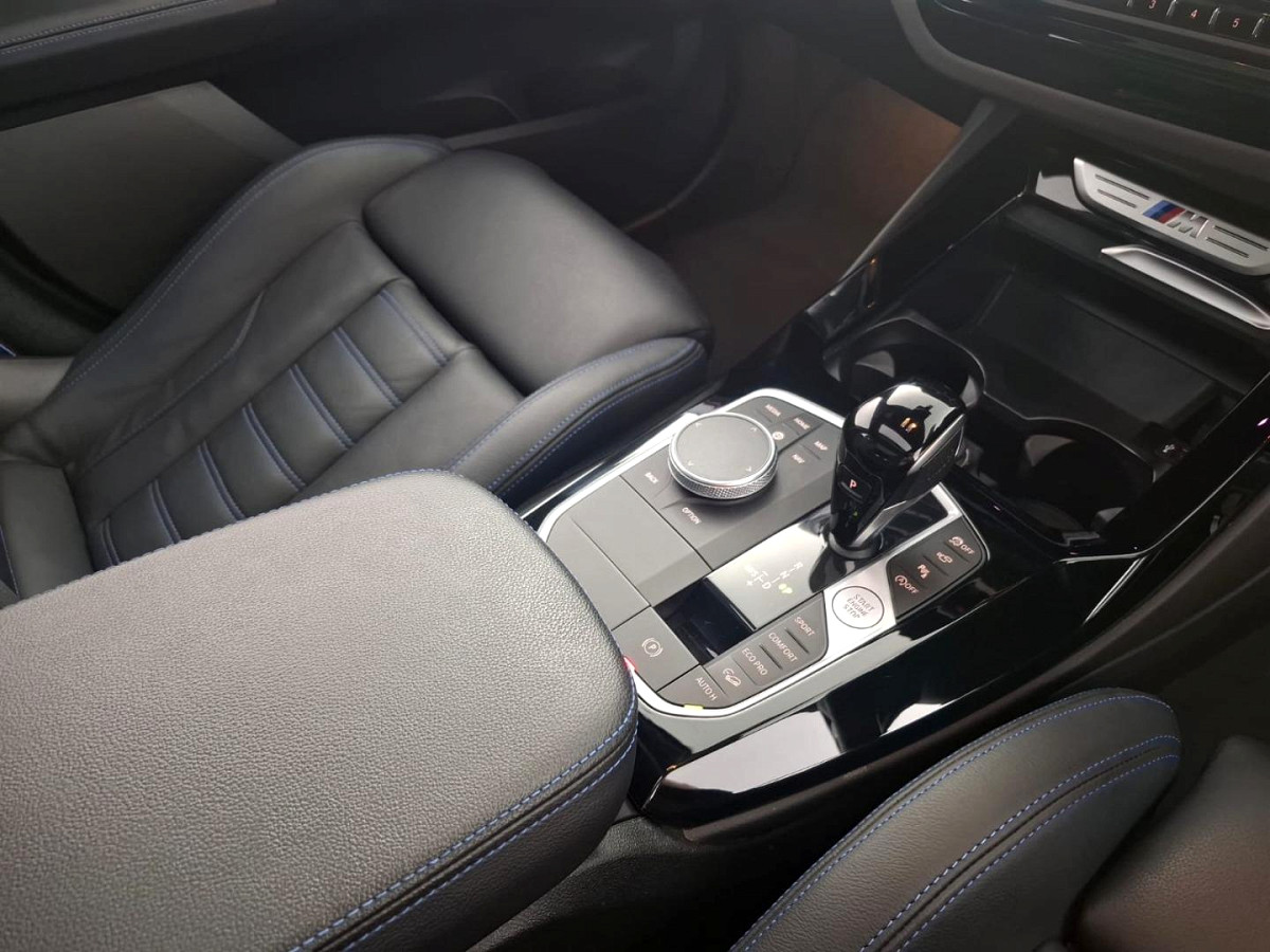 2022 BMW X3 M40i
