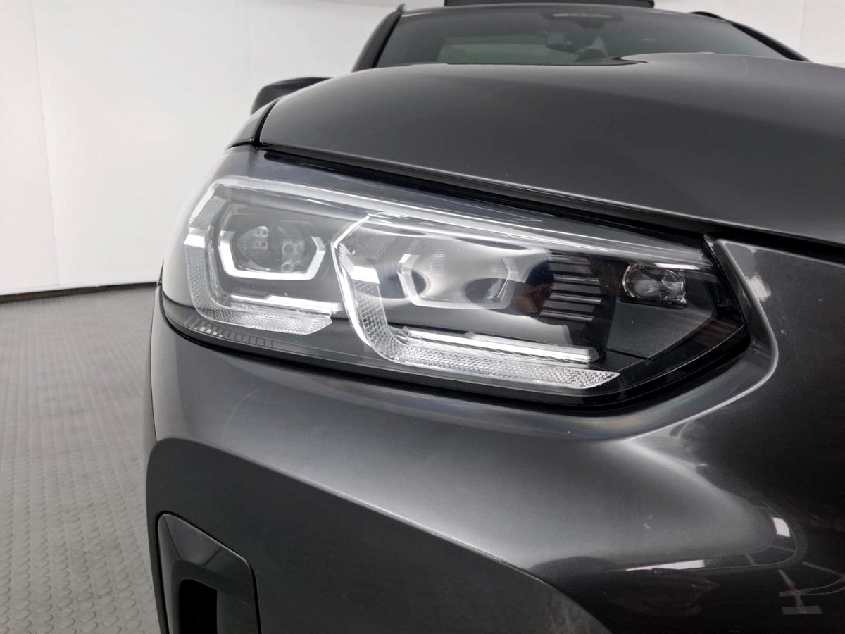 2022 BMW X3 M40i