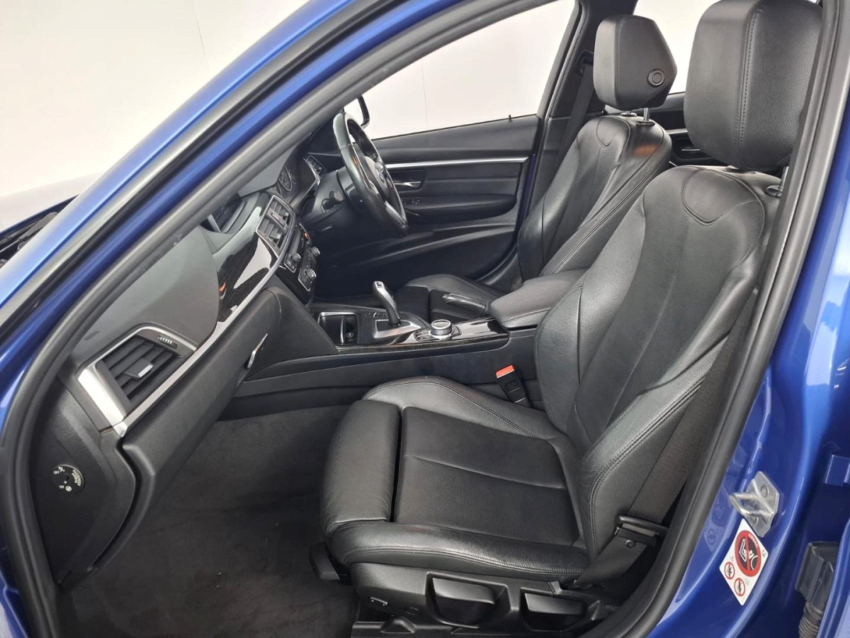 2018 BMW 3 SERIES SEDAN 318i M SPORT STEPTRONIC