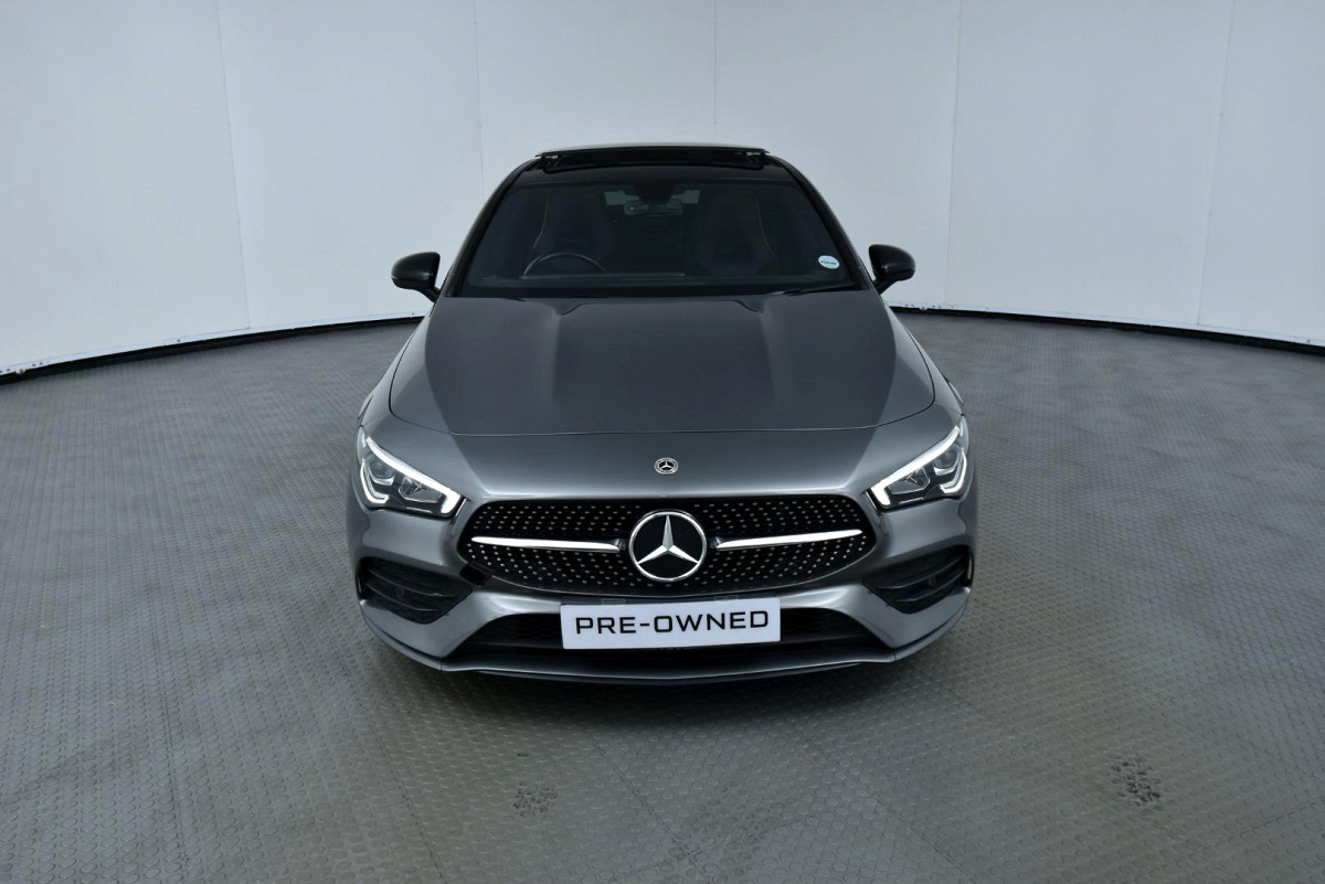 2023 MERCEDES-BENZ CLA 200 AT