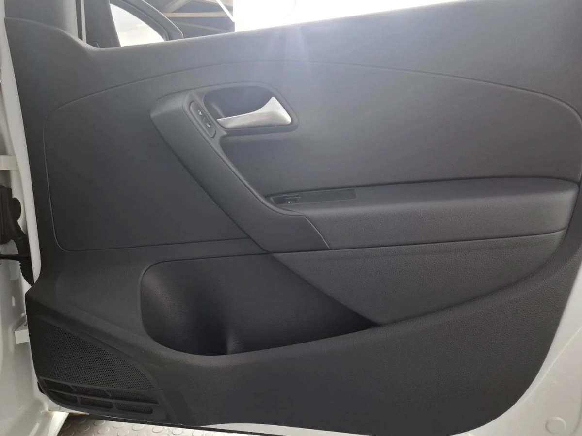 2025 VOLKSWAGEN POLO VIVO HATCH 1.4
