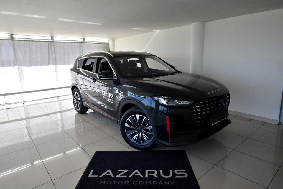 2025 JETOUR X70 PLUS 1.5T MOMENTUM