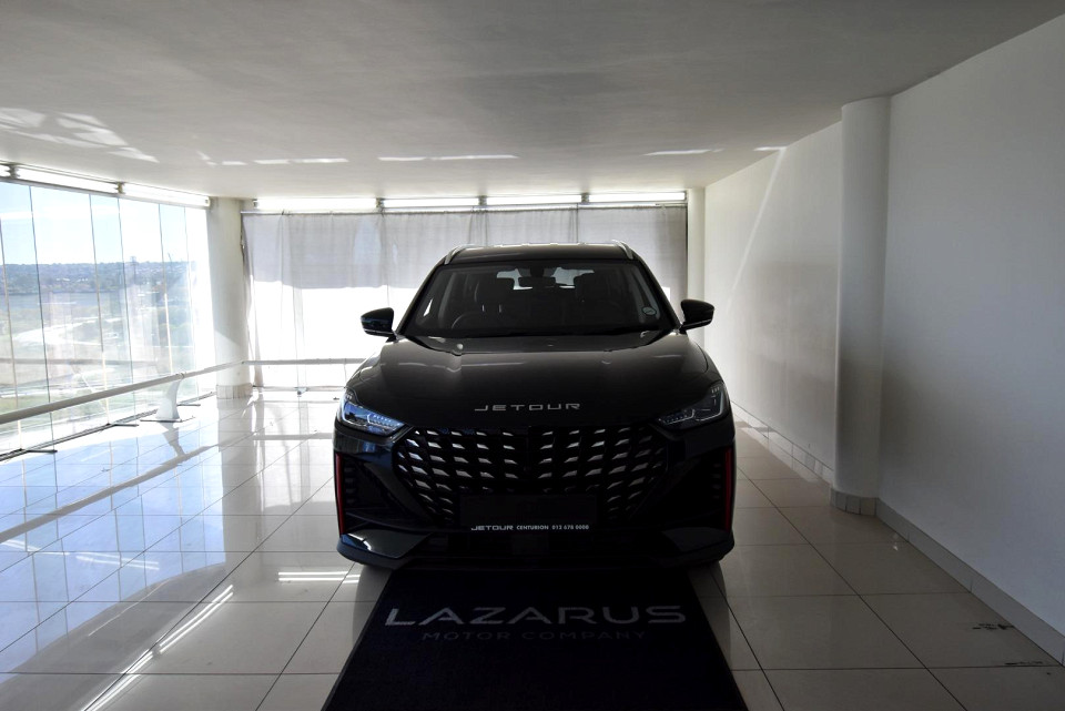 2025 JETOUR X70 PLUS 1.5T MOMENTUM
