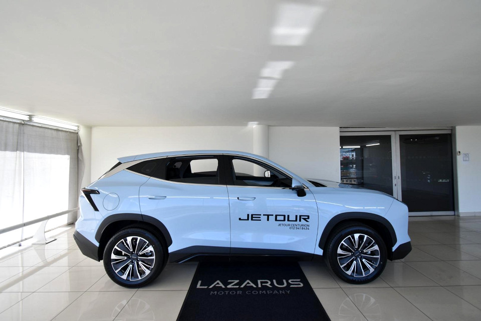 2025 JETOUR DASHING 1.5T MOMENTUM