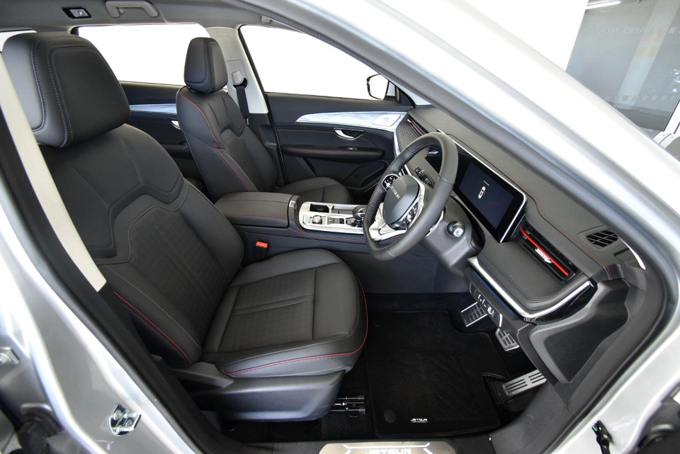 2025 JETOUR X70 PLUS 1.5T DELUXE