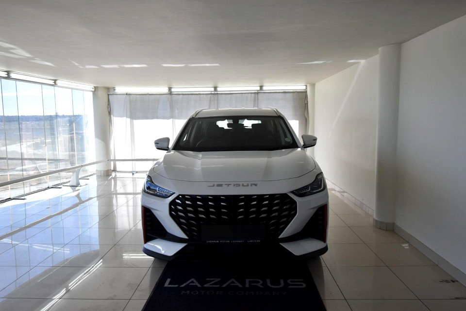 2025 JETOUR X70 PLUS 1.5T MOMENTUM