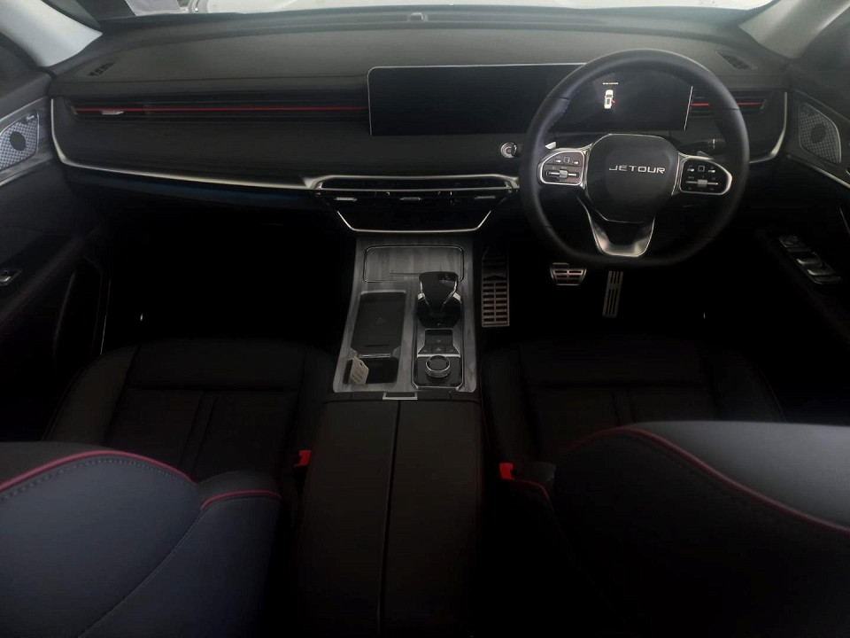 2025 JETOUR X70 PLUS 1.5T DELUXE