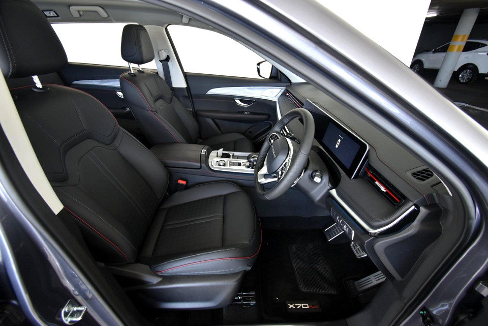 2025 JETOUR X70 PLUS 1.5T DELUXE