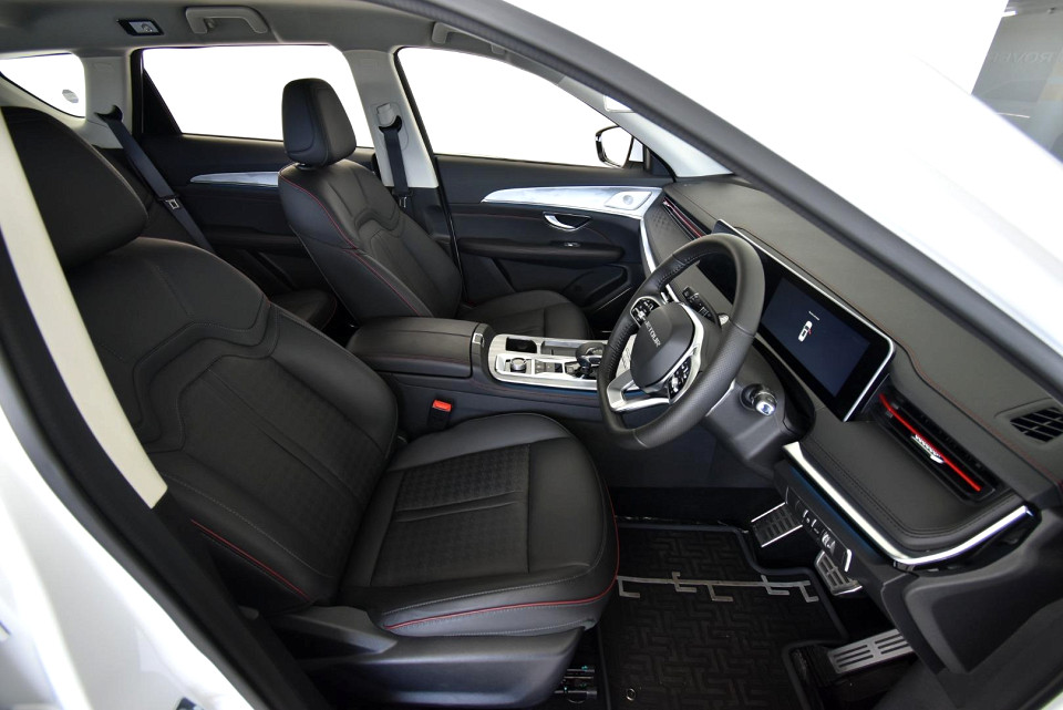 2025 JETOUR X70 PLUS 1.5T DELUXE