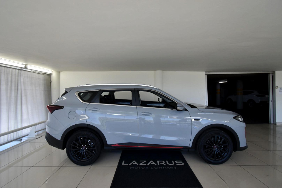 2025 JETOUR X70 PLUS 1.5T MOMENTUM