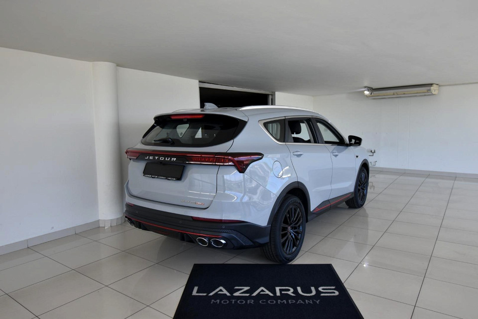 2025 JETOUR X70 PLUS 1.5T MOMENTUM