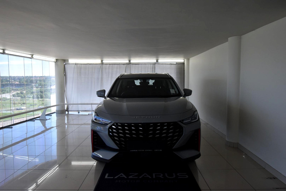 2025 JETOUR X70 PLUS 1.5T MOMENTUM