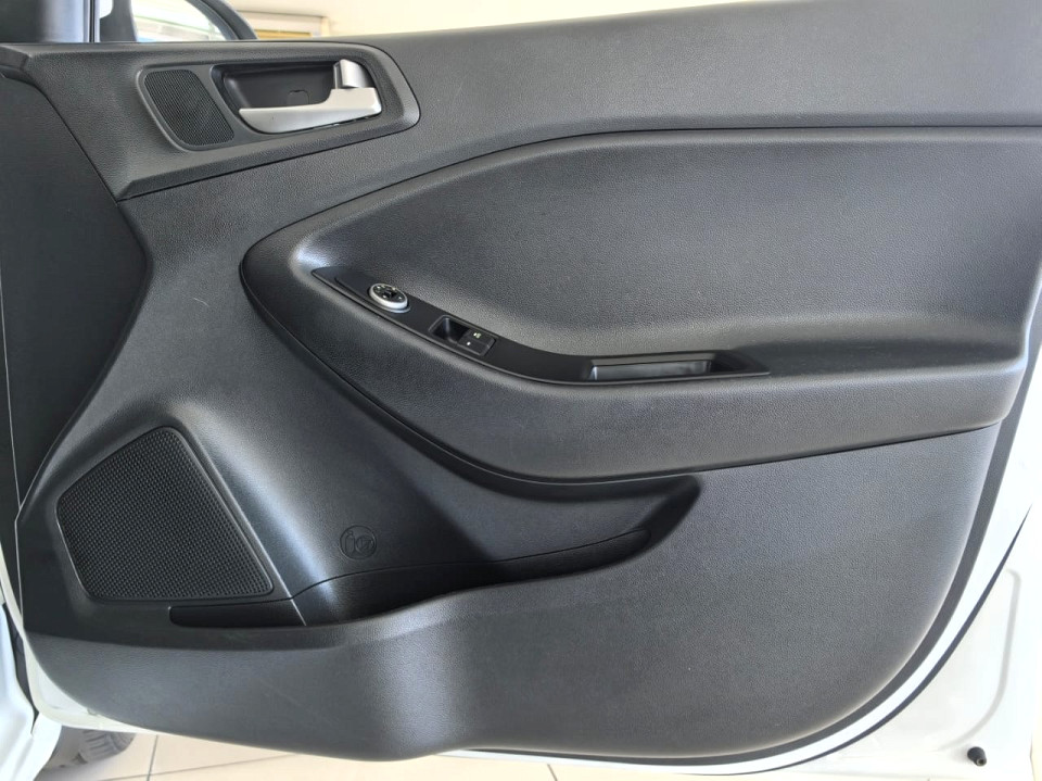 2020 HYUNDAI i20 1.2 FLUID