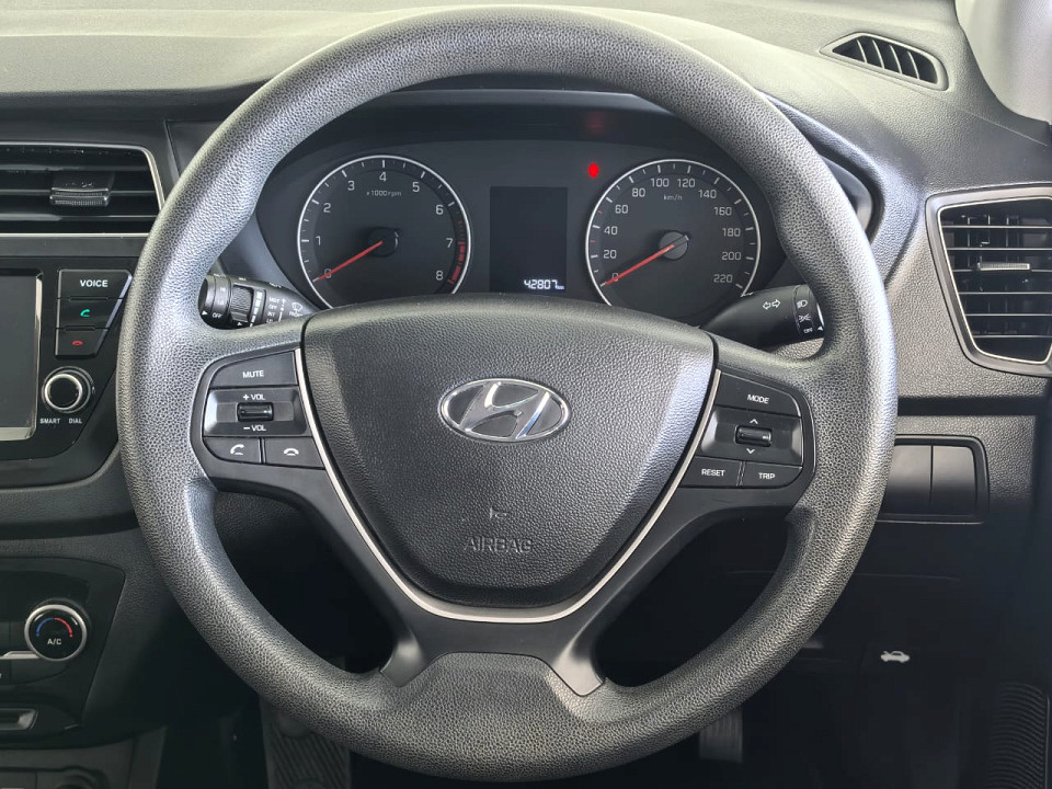 2020 HYUNDAI i20 1.2 FLUID