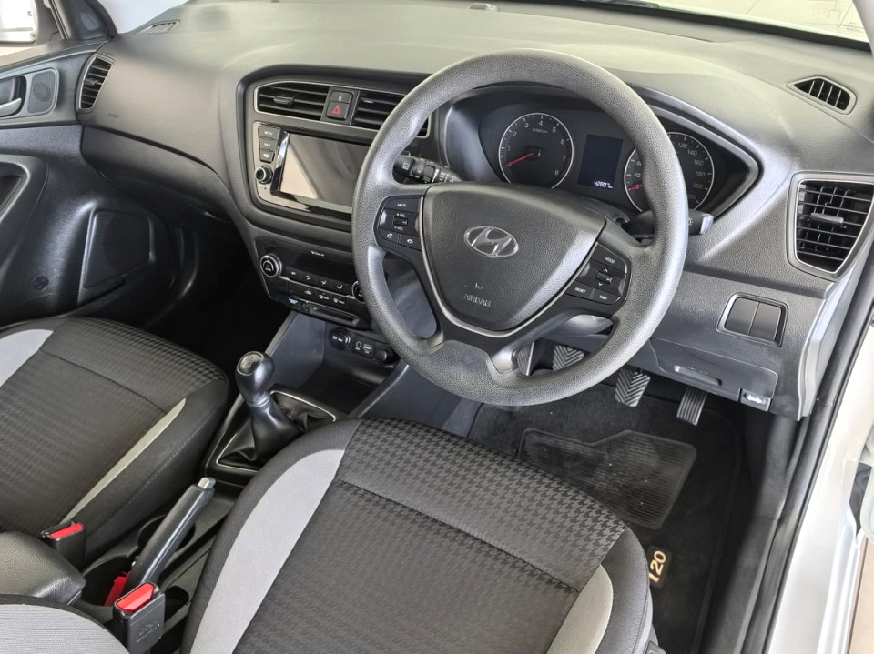 2020 HYUNDAI i20 1.2 FLUID