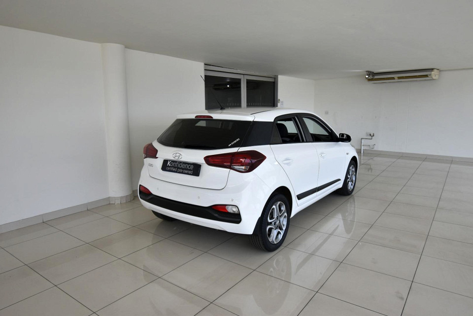 2020 HYUNDAI i20 1.2 FLUID